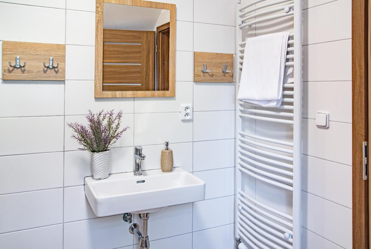 Apartmany Kurojedy Bor Exterior foto